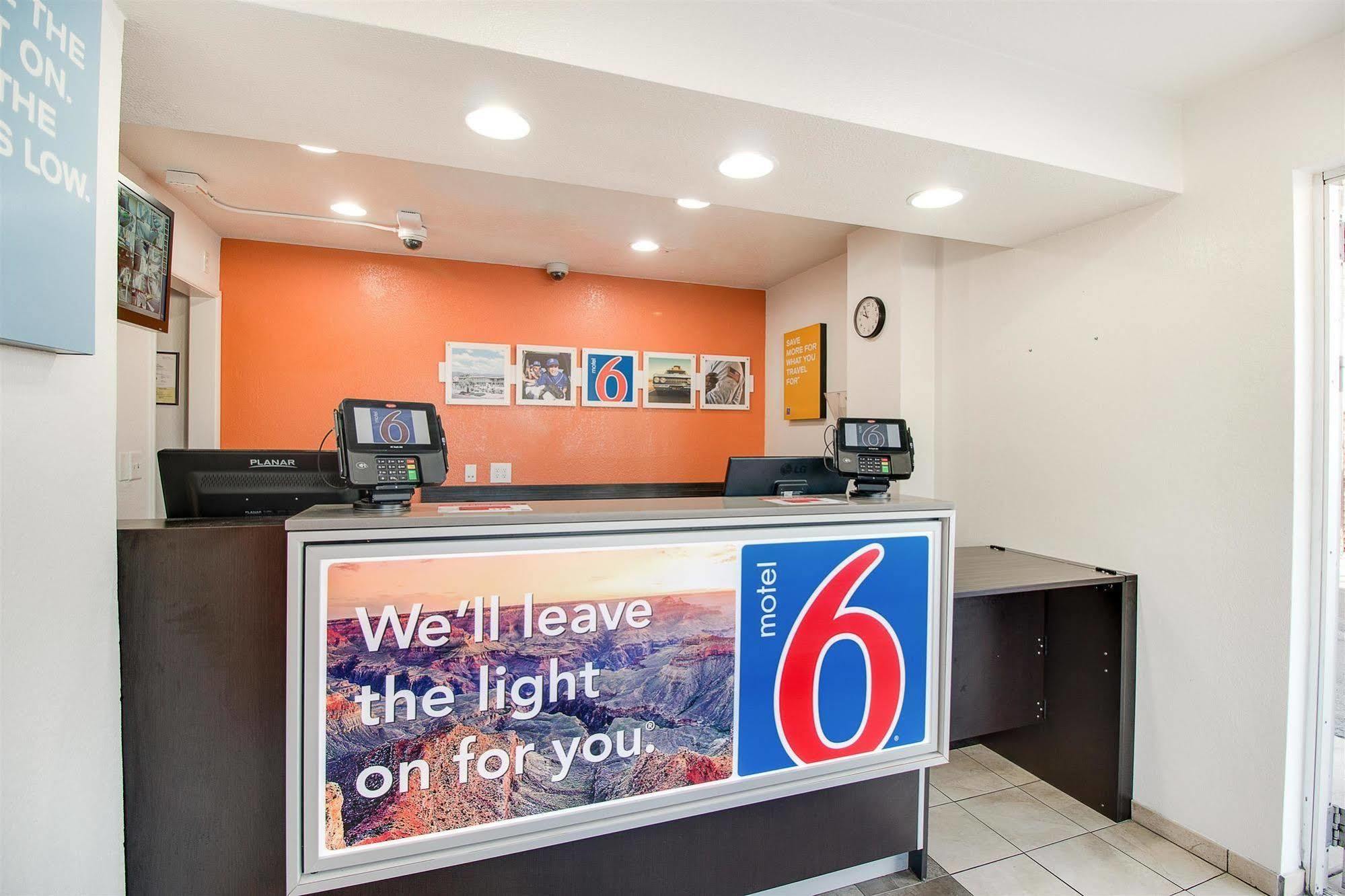 Motel 6-Phoenix, Az - East Dış mekan fotoğraf